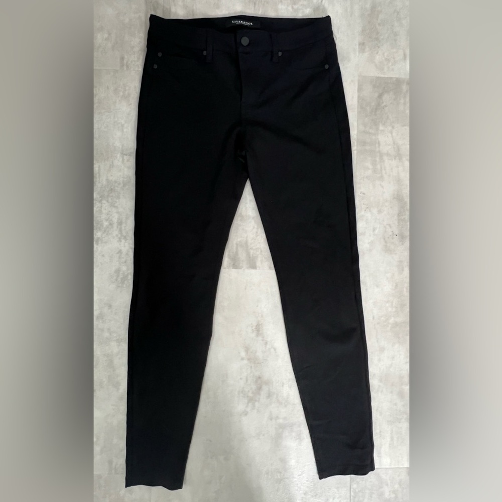 NWOT Liverpool Black Skinny Dress Pants Size 6